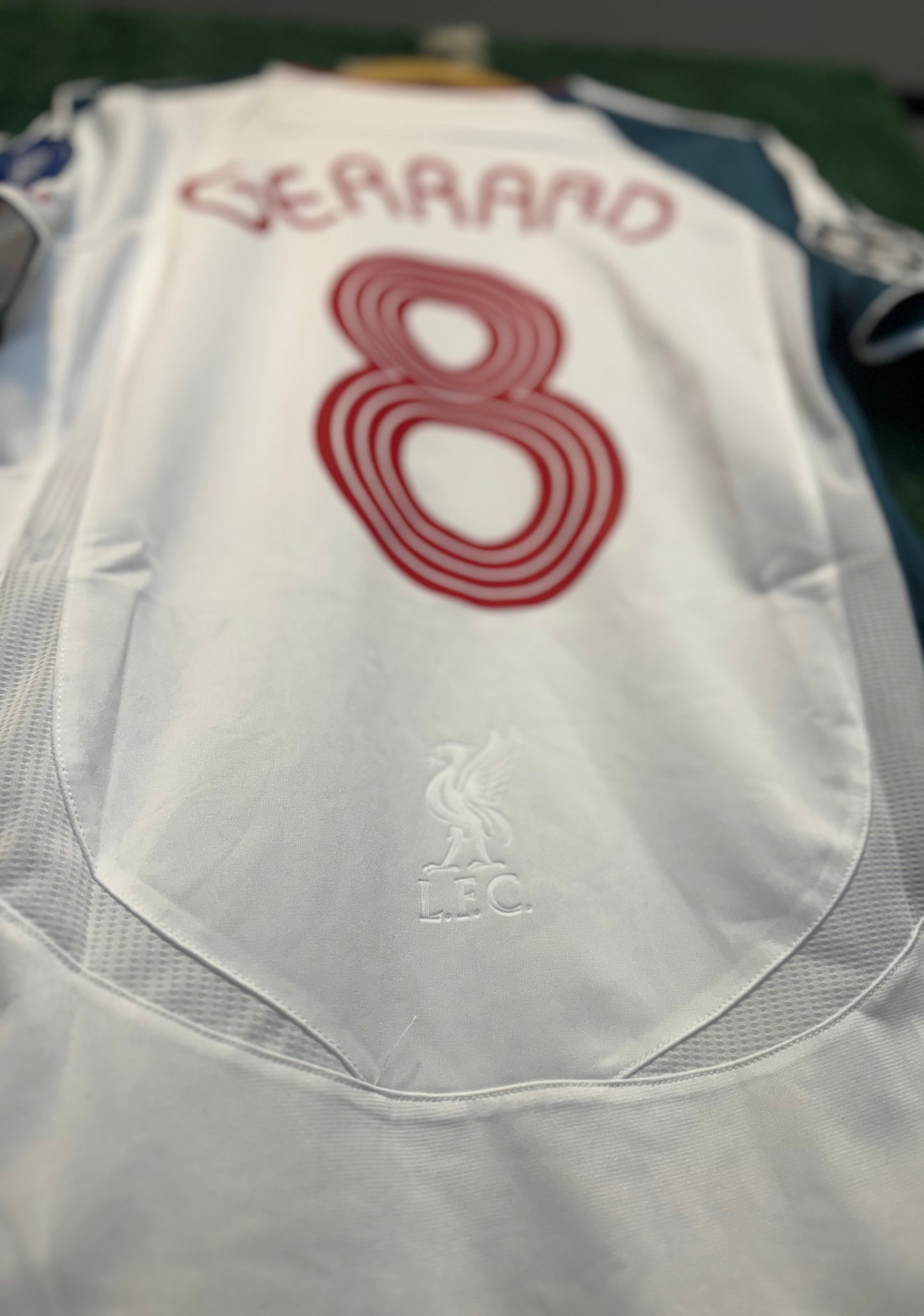 Liverpool 06/07 3rd kit