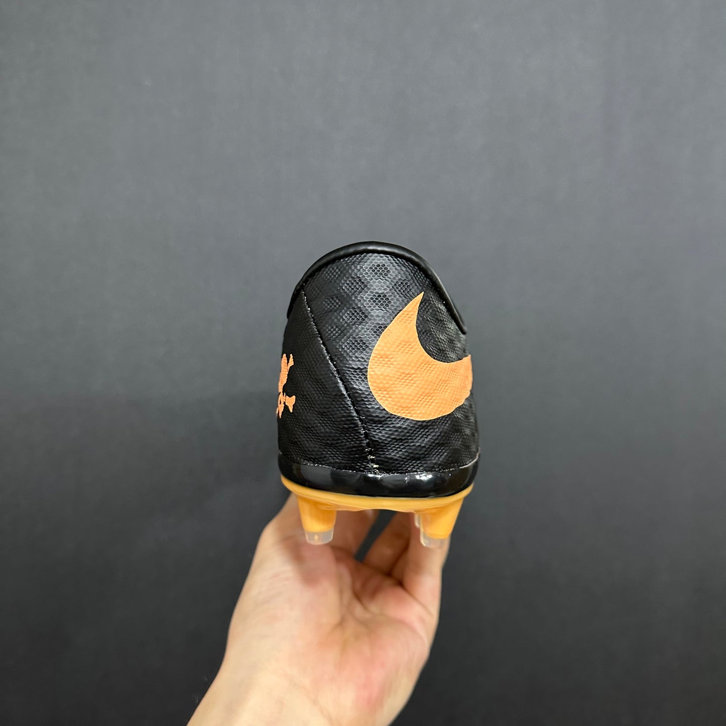 Hypervenom phantom FG Acc (black & Orange)