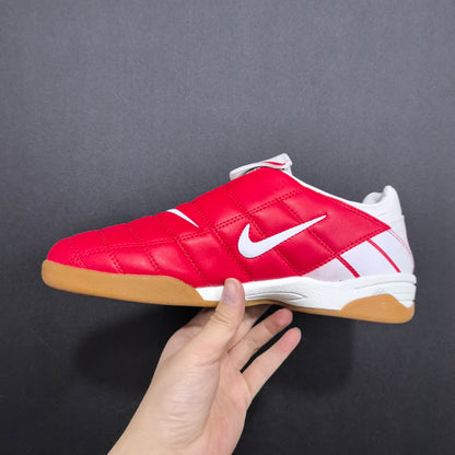 Total 90 tongue futsal (Red & white)