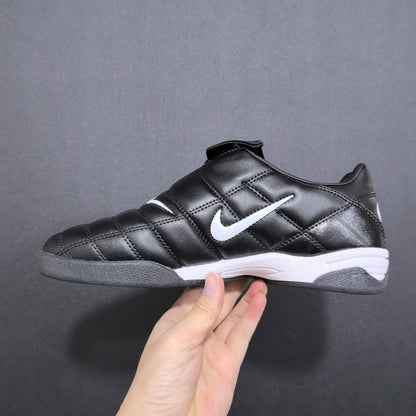 Total 90 tongue futsal