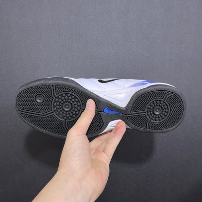 Total 90 tongue futsal (blue & white)