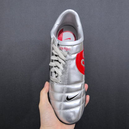 Total 90 Metallic silver