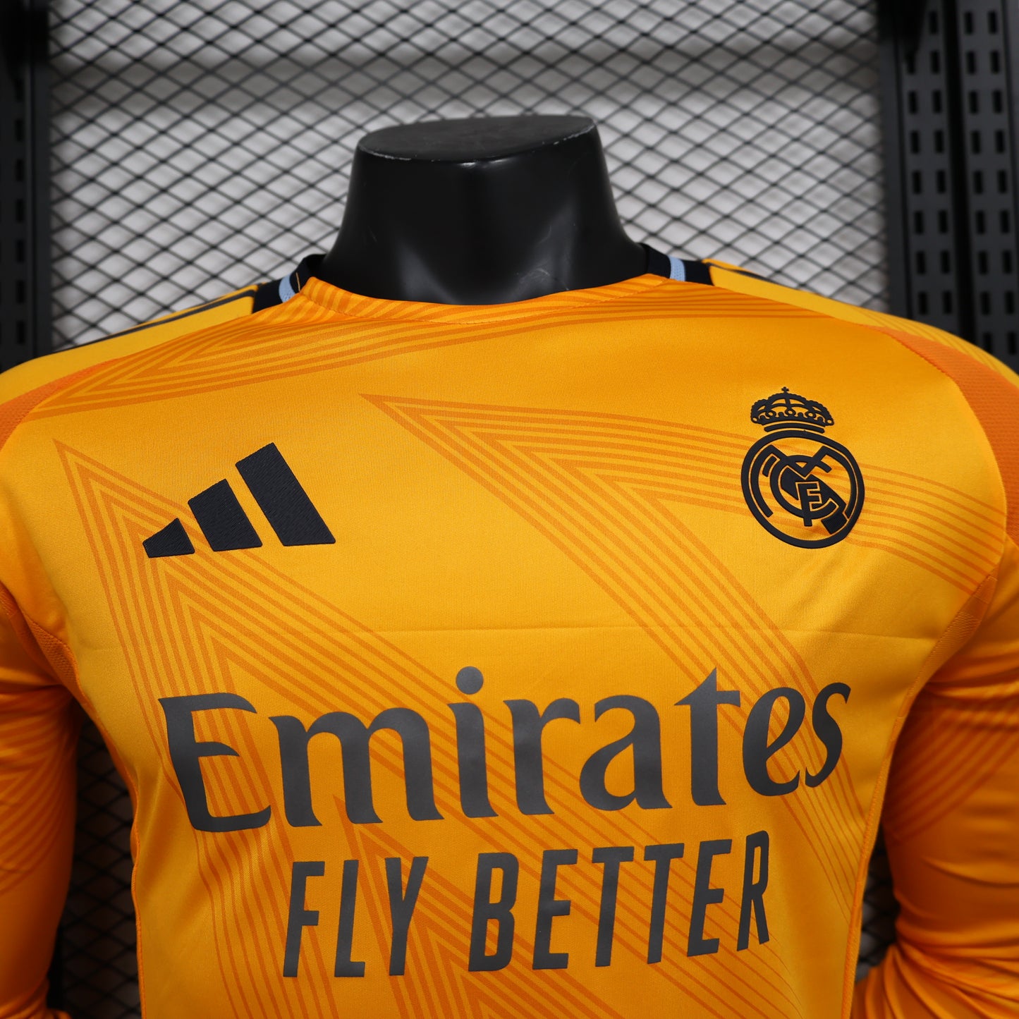 REAL MADRID 24/25 away long sleeve kit