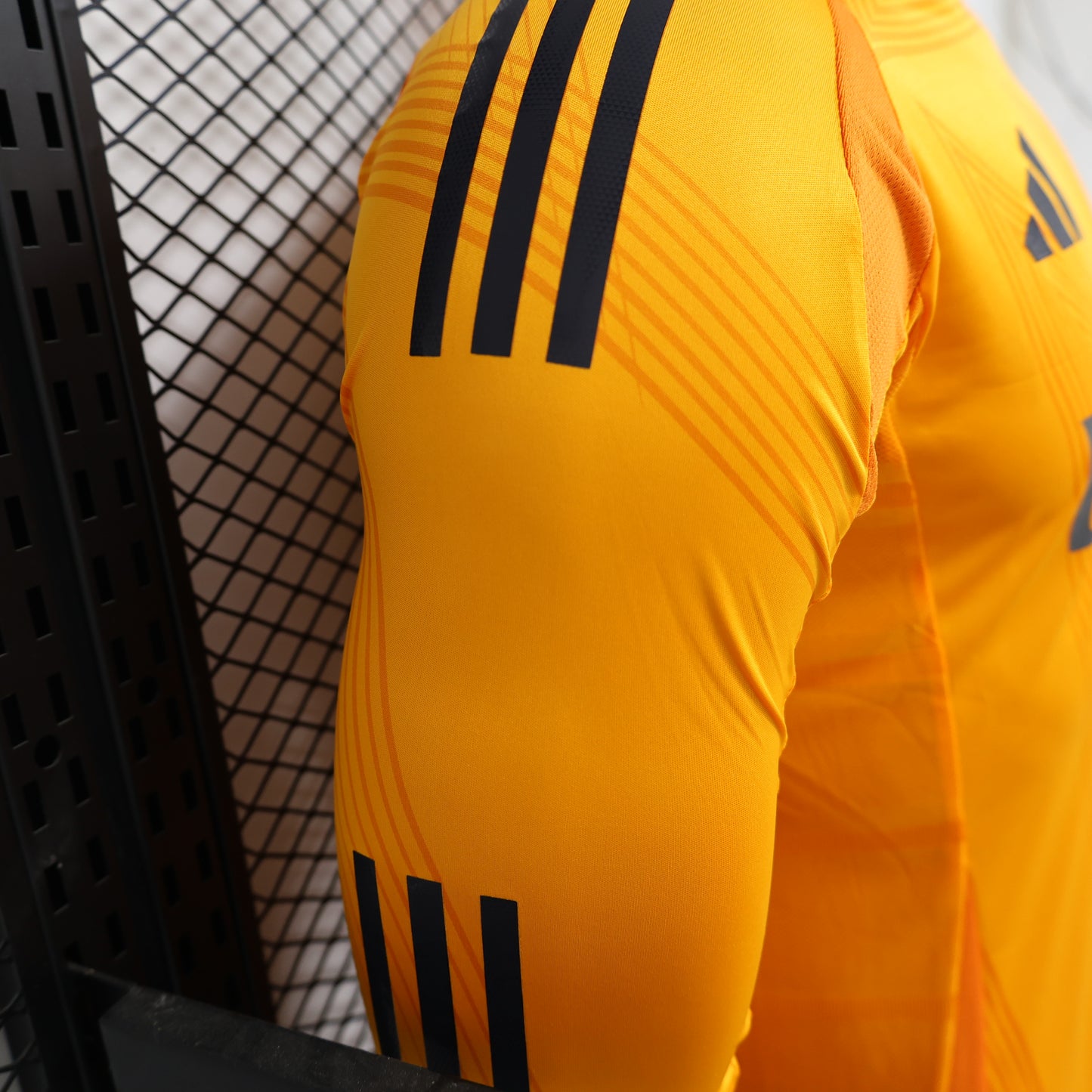 REAL MADRID 24/25 away long sleeve kit