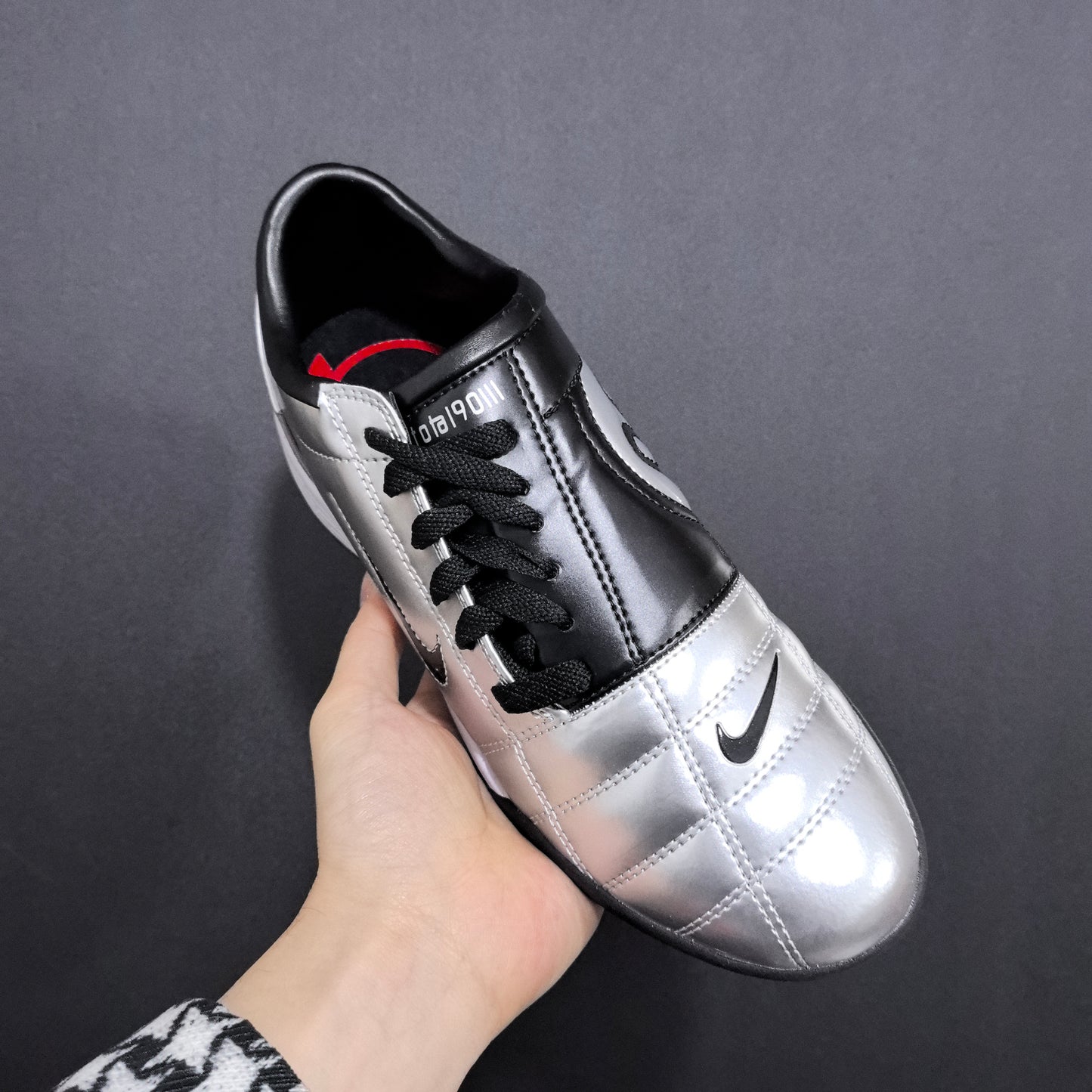 Total 90 Metallic & black