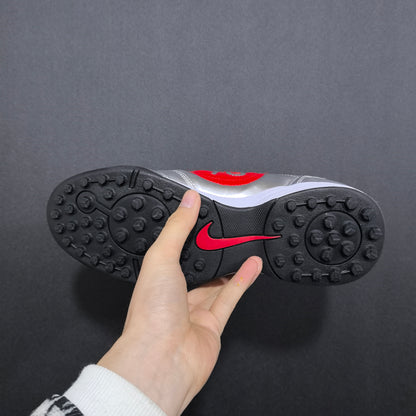 Total 90 Metallic silver