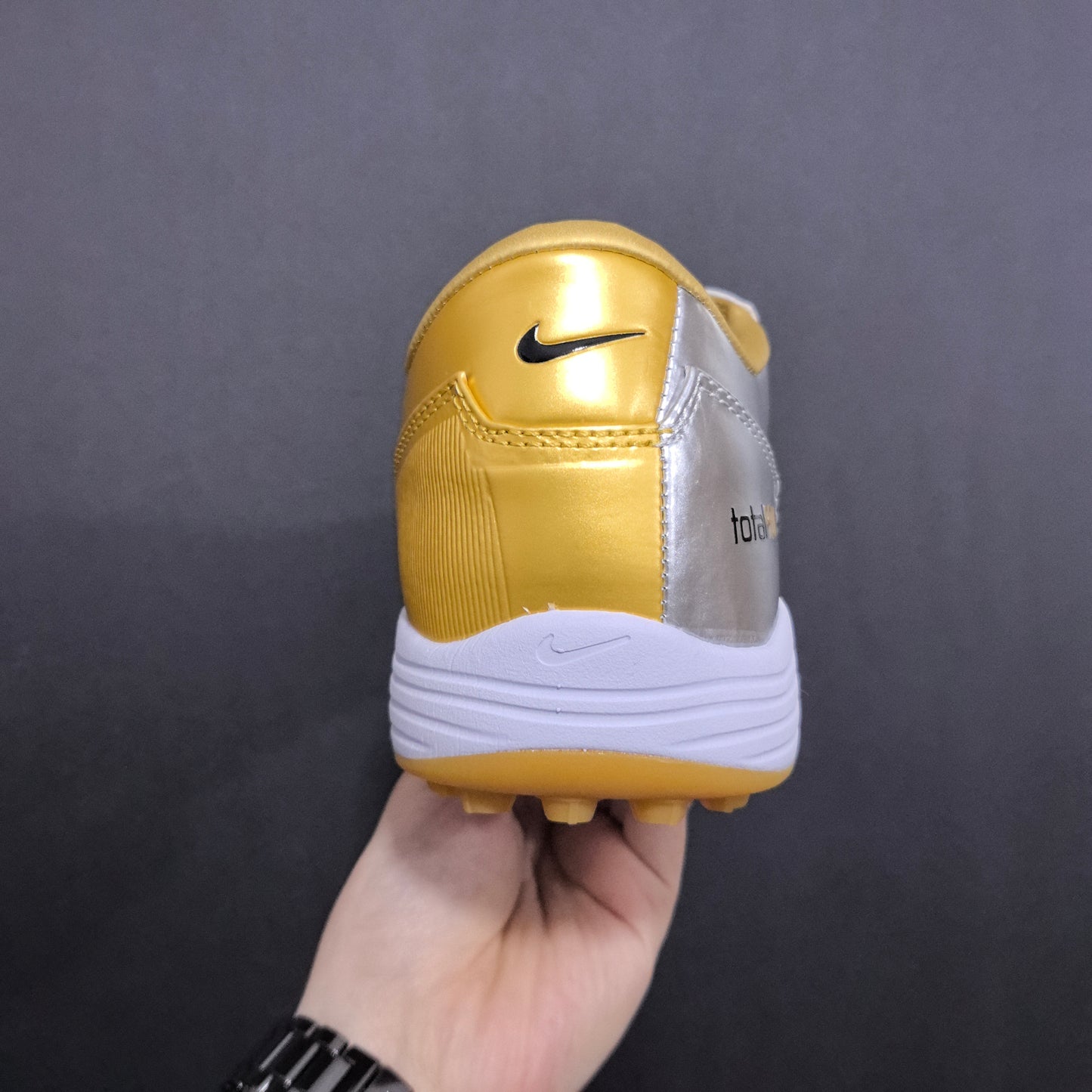 Total 90 Gold Metallic